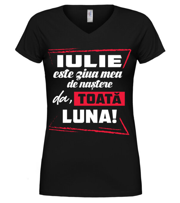  model  pe tricou