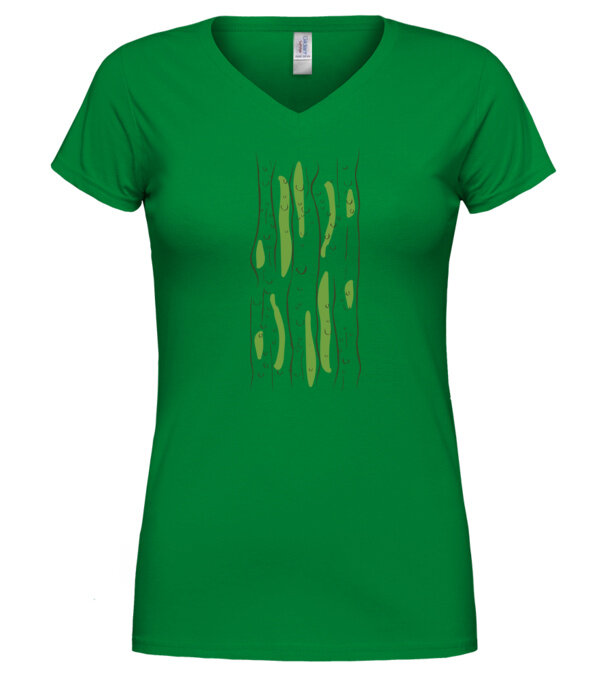  model  pe tricou