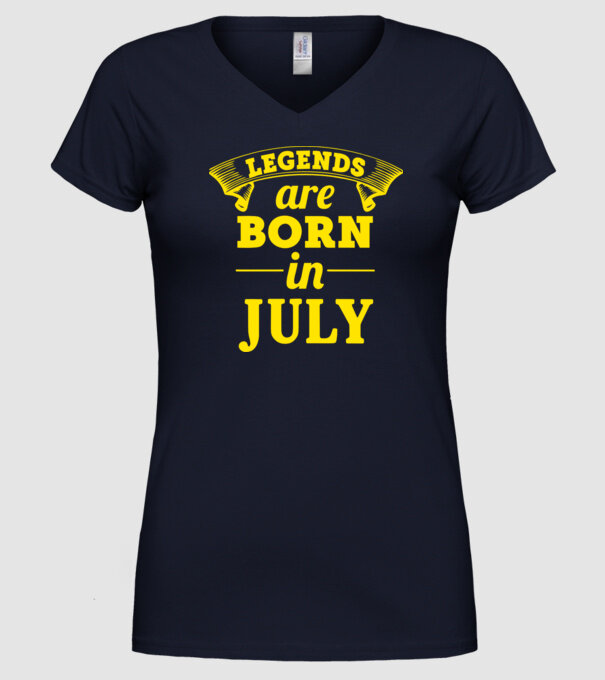 Legends are born in July model albastru închis pe tricou