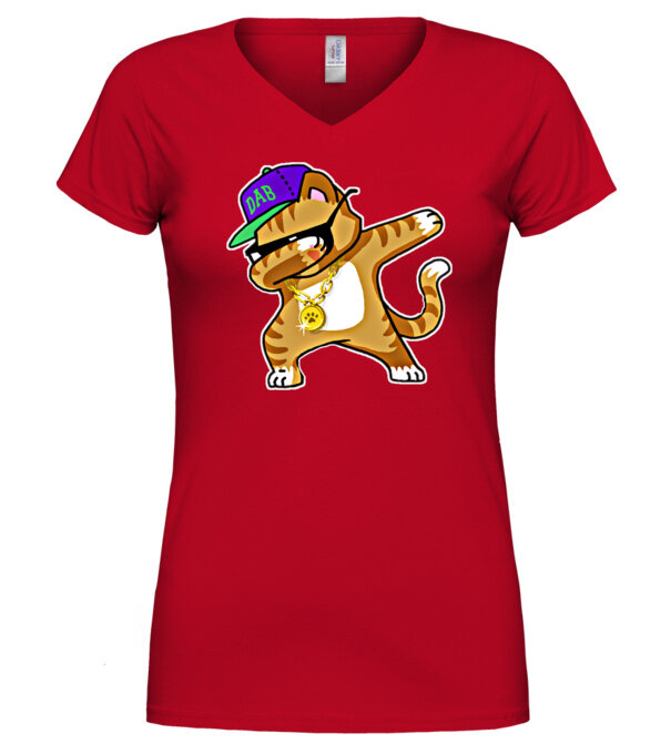  model  pe tricou