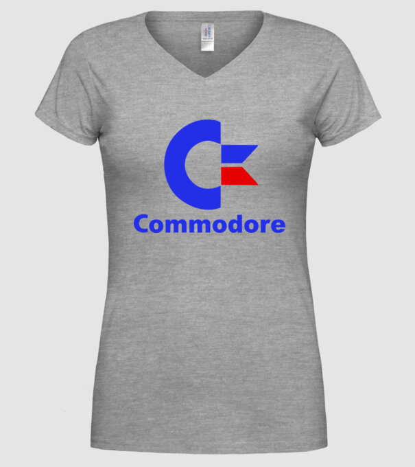 commodore 64 model gri pe tricou
