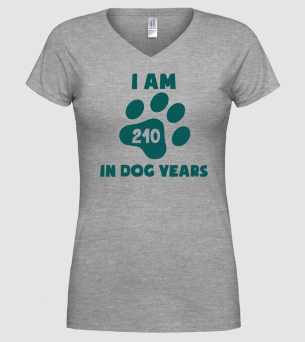 Dog Year - 210 model gri pe tricou