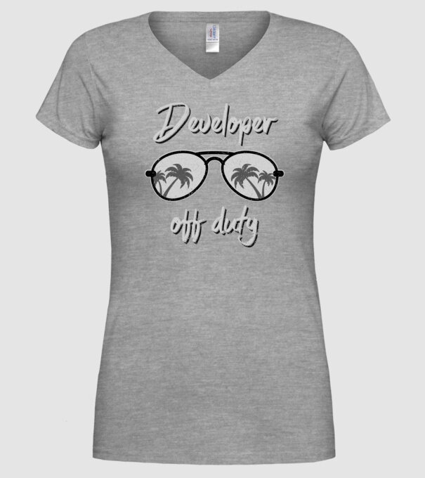 Developer off duty model gri pe tricou