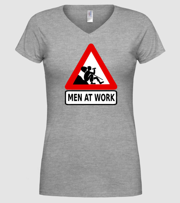 men at work model gri pe tricou