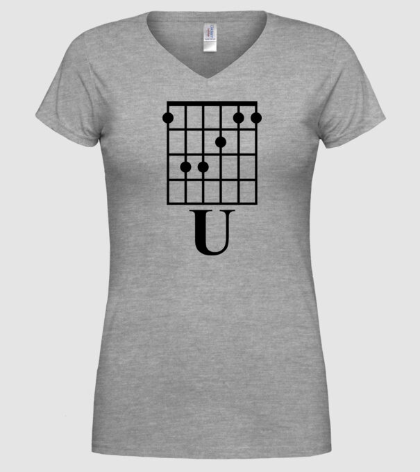 U Chord model gri pe tricou