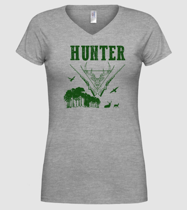 Vânător model gri pe tricou