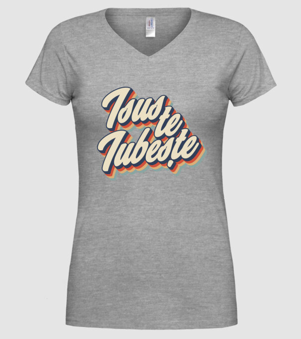 Isus te iubește model gri pe tricou