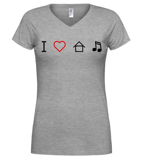  model  pe tricou