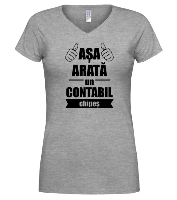  model  pe tricou