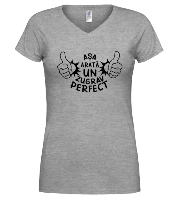  model  pe tricou