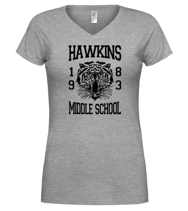  model  pe tricou