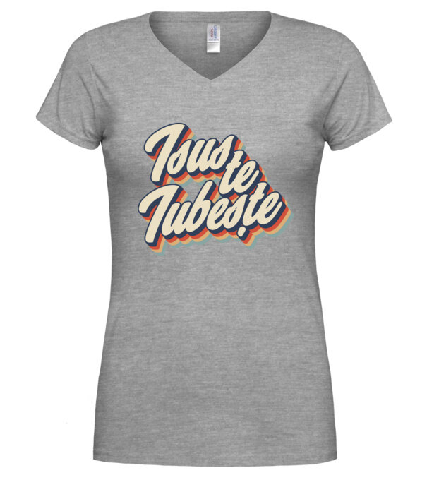  model  pe tricou