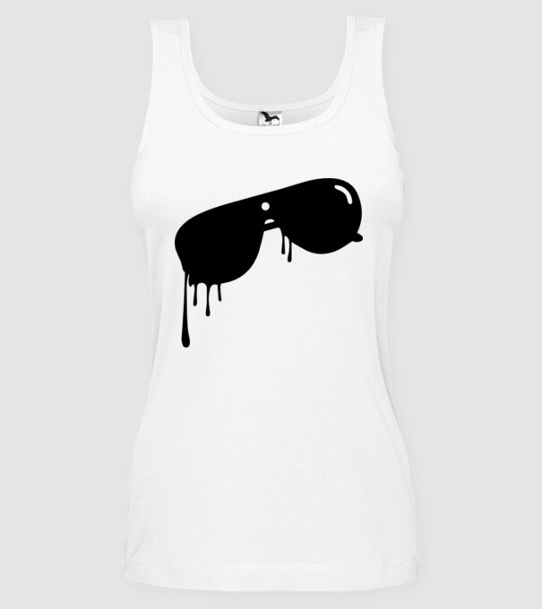 Ne topim model alb pe tricou