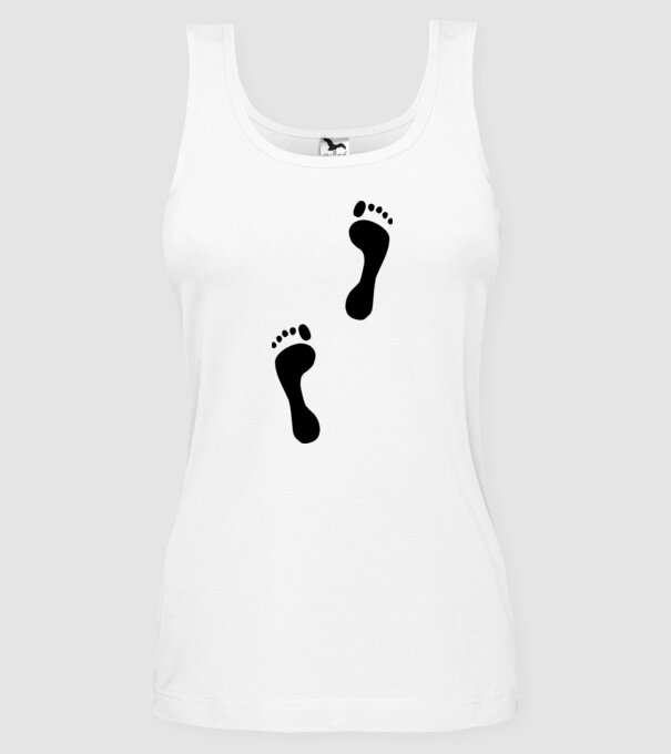 tălpi model alb pe tricou