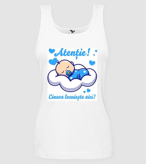 Atenție! Cineva locuiește aici! model alb pe tricou