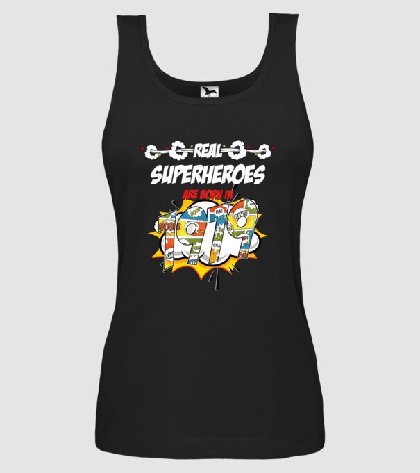 real superheroes are born in 1979 model negru pe tricou