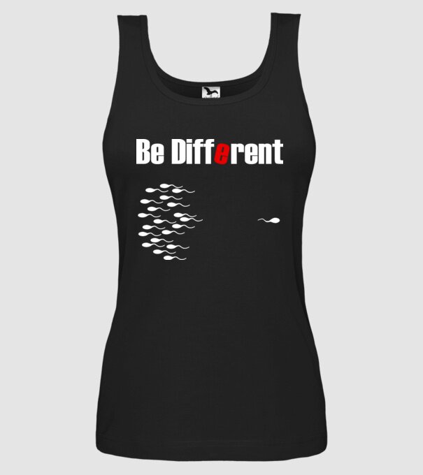 Be Different model negru pe tricou
