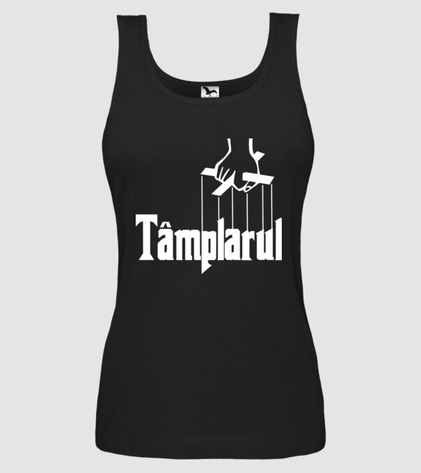 Tâmplarul model negru pe tricou