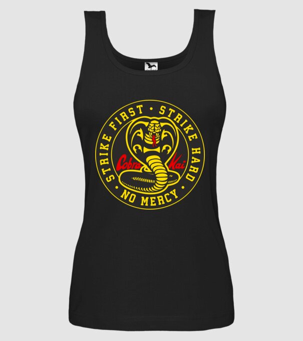 Strike first strike hard cobra kai model negru pe tricou