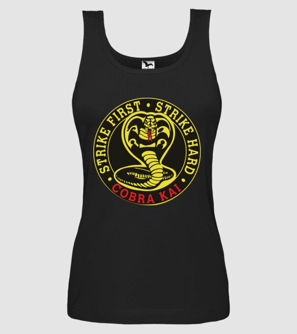Strike first strike hard logo model negru pe tricou