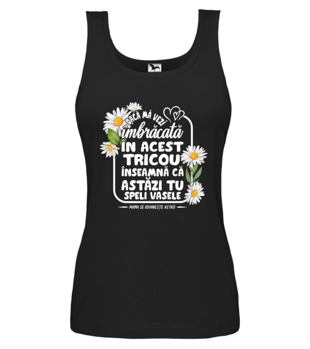  model  pe tricou