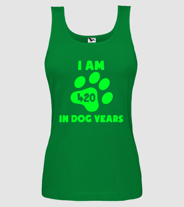 Dog Year - 420 model verde pe tricou