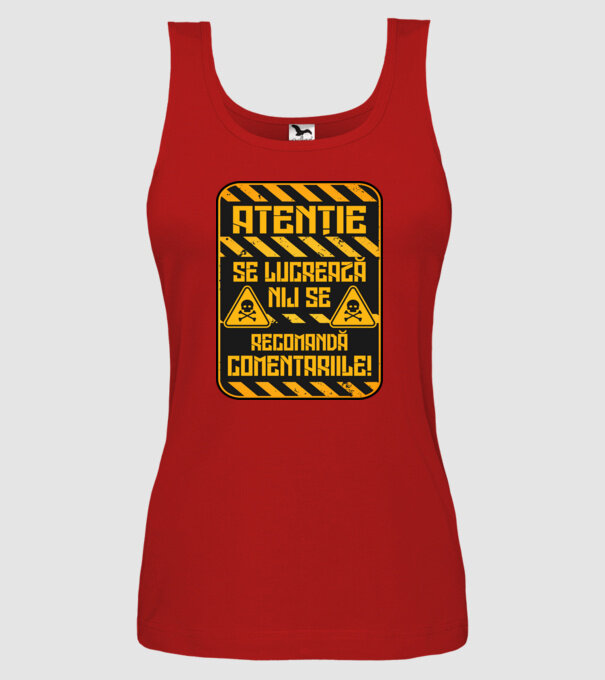 Nu se recomandă comentariile D9233657 model roșu pe tricou