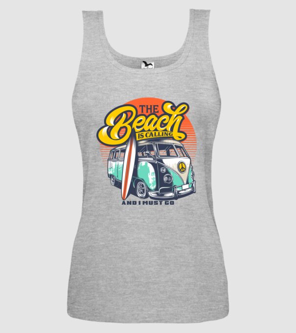 The Beach is Calling model gri pe tricou