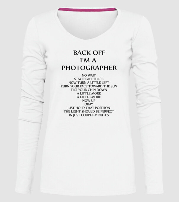 'Back off I''m a photographer' model alb pe tricou