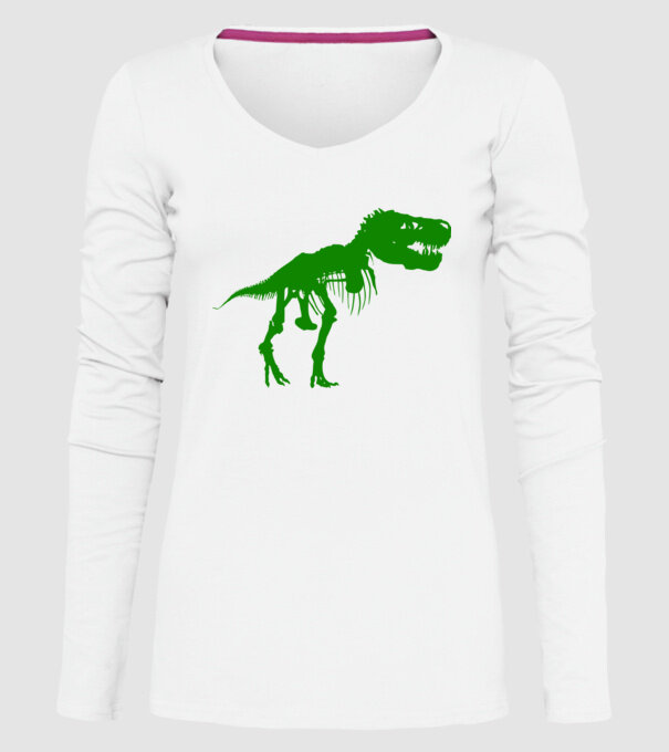 model alb pe tricou