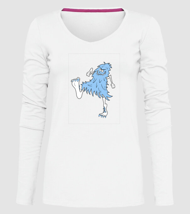 model alb pe tricou