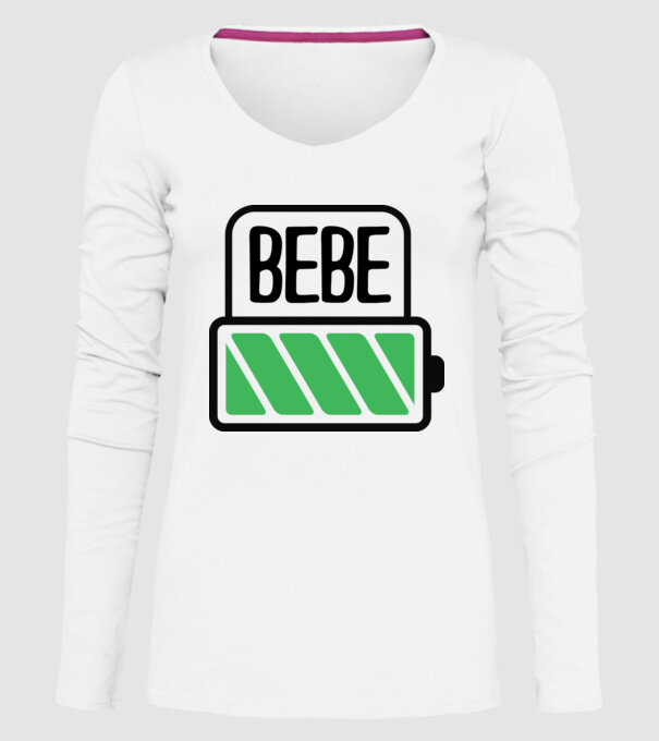 Bebe încărcat model alb pe tricou