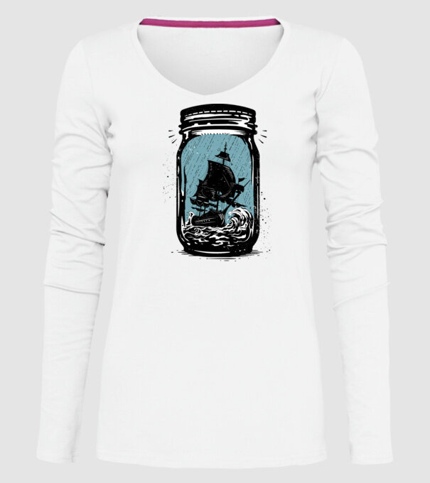 Trapped model alb pe tricou