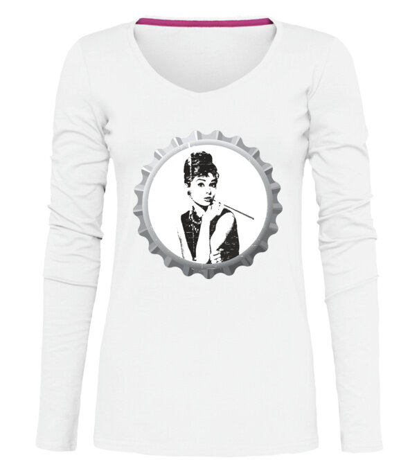  model  pe tricou