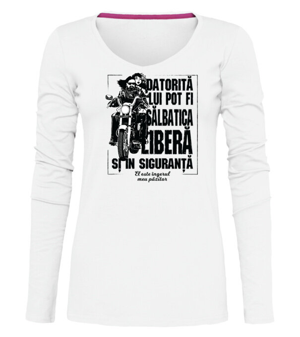  model  pe tricou