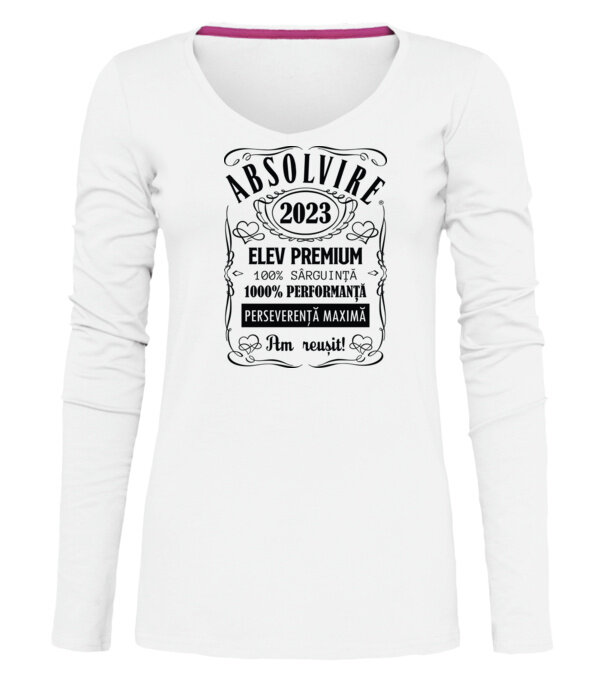  model  pe tricou