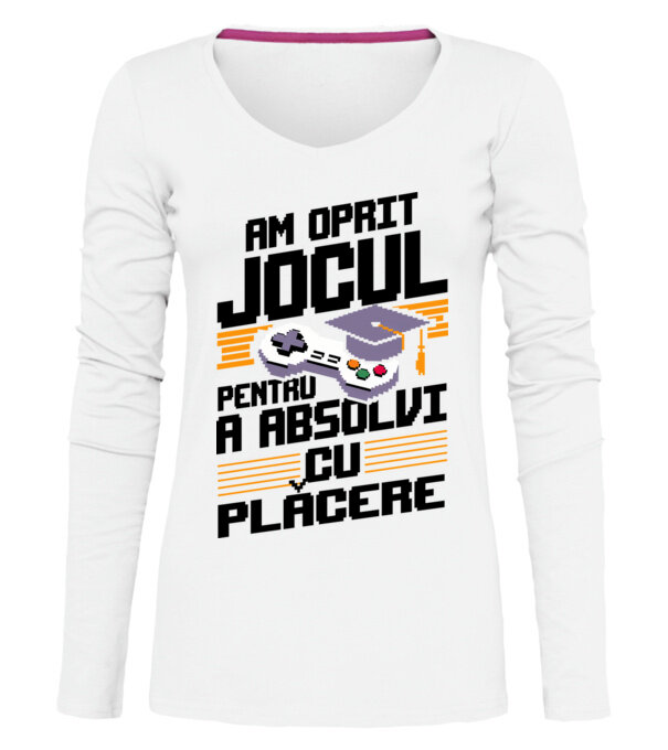  model  pe tricou