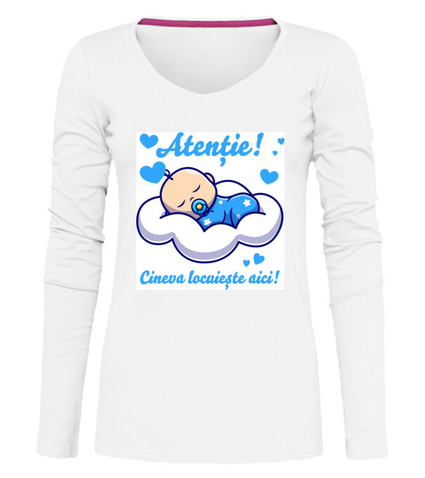  model  pe tricou