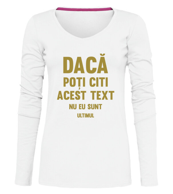  model  pe tricou
