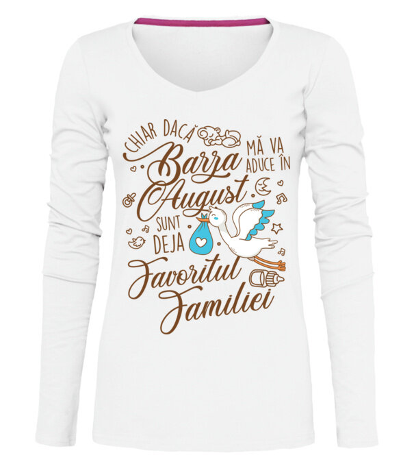  model  pe tricou