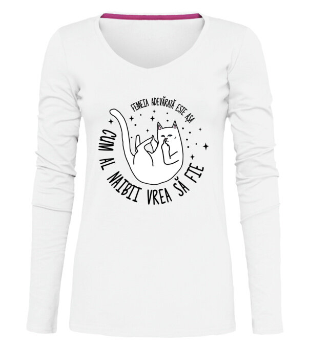  model  pe tricou