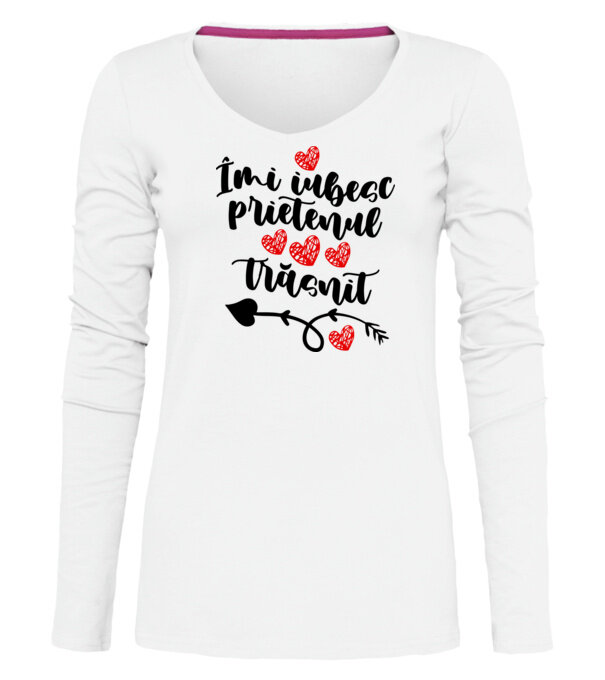  model  pe tricou