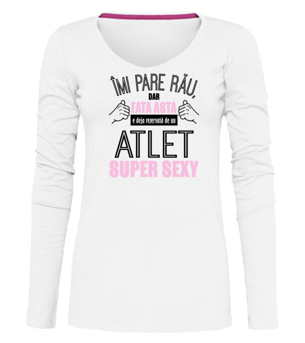  model  pe tricou