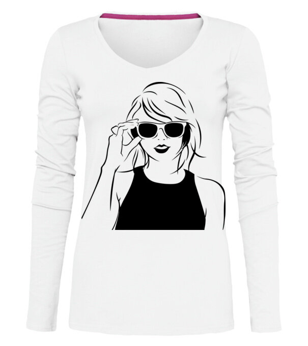  model  pe tricou