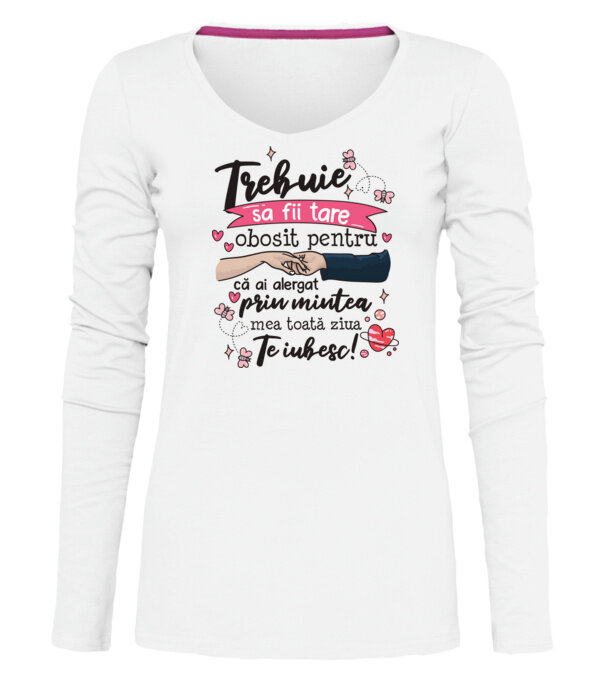  model  pe tricou