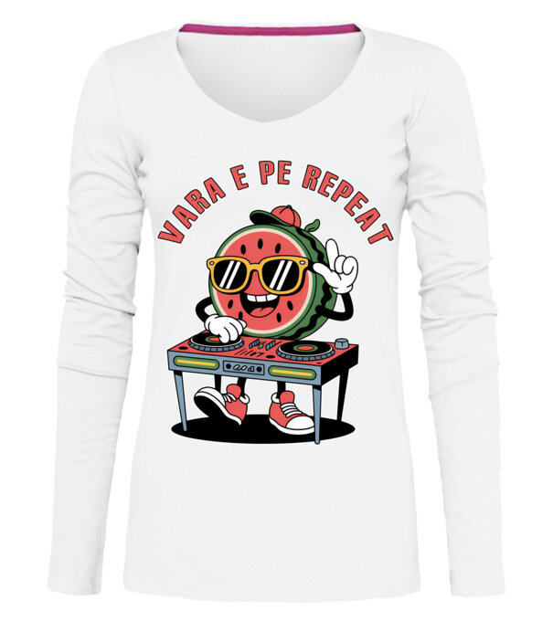  model  pe tricou