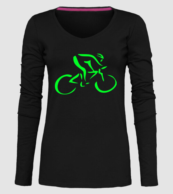 Bicikli model negru pe tricou