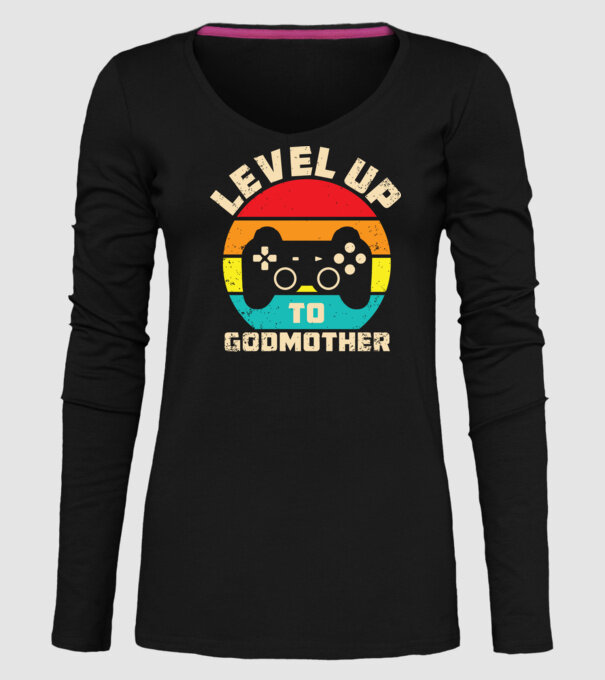 Level Up Godmother model negru pe tricou