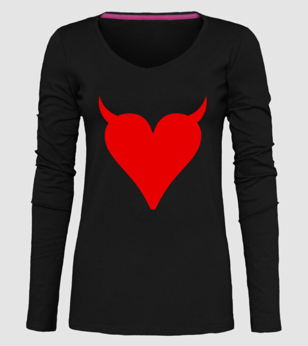 Inimă de diavol model negru pe tricou