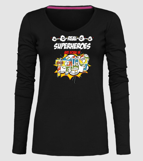 real superheroes are born in 1949 model negru pe tricou